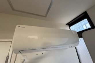 豊田市で施工したダイキン F22XTES-W の分解前