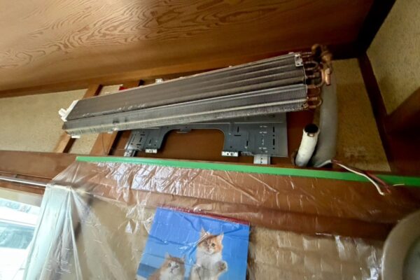 日進市で施工したダイキン F363ATES の背抜き分解後