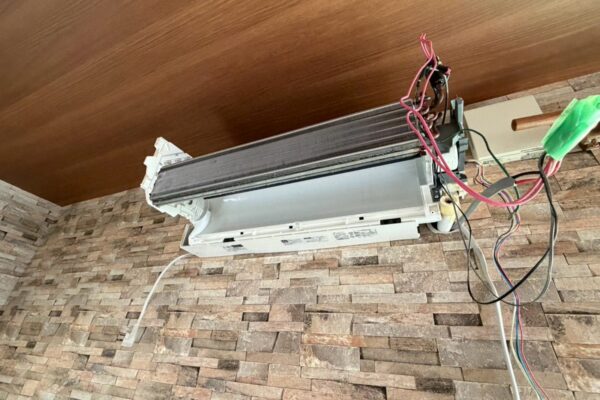 豊田市で施工した三菱電機 霧ヶ峰 MSZ-ZW4019S の完全分解洗浄後