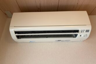 春日井市で施工した三菱電機 霧ヶ峰 MSZ-GE2219 の分解前