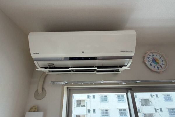 小牧市で施工した日立 白くまくん RAS-X40F2 の分解前