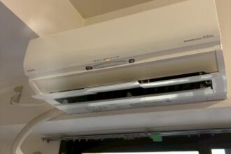 水漏れしているエアコン