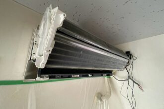 名古屋市守山区の三菱霧ヶ峰MSZ-ZW4016S-Wを完全分解して洗浄した内部