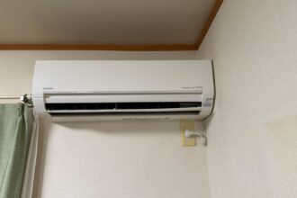 名古屋市守山区で効きが悪いとご相談いただいた日立RAS-D56K2の施工前外観