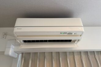 東海市で背抜きクリーニングしたダイキンうるさら F63VTRXP-Wの分解前
