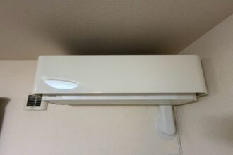 名古屋市中区・東芝RAS-B365DRHの背抜きクリーニング前