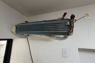名古屋市天白区のダイキンATR63VPE6-Wを背抜きクリーニングした洗浄後