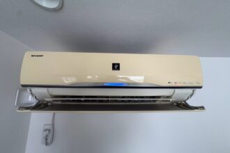 各務原市 シャープ AY-B28XE9 エアコンクリーニング前の室内機