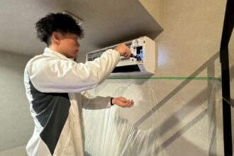 エアコン分解中