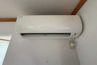 ダイキン : F56WTEP-W分解前