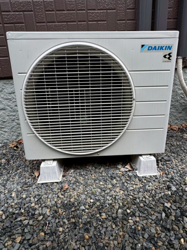 エアコン室外機