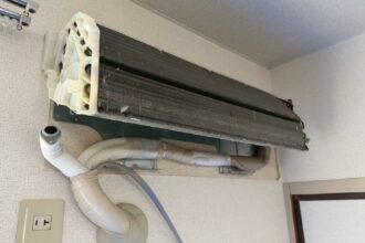 富士通エアコン室内機完全分解後
